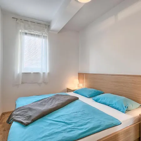 Alpa-6 By Interhome Umag