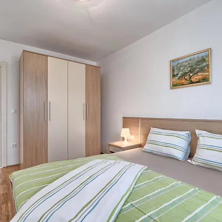 Appartement Alpa-6 By Interhome